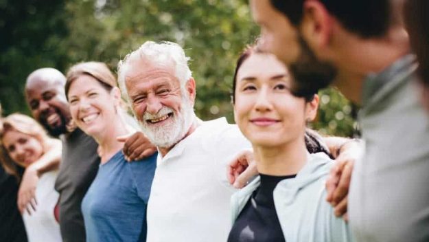 Happy-people-together-in-the-park1